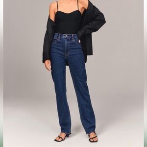 Abercrombie & Fitch Women’s Ultra High Rise The 90’s Straight Leg Size 27